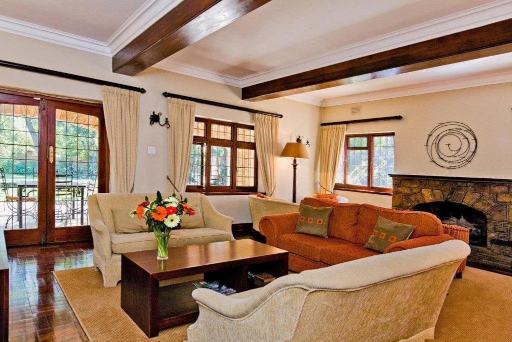 Eagle Wind Manor Hotel Hillcrest Luaran gambar