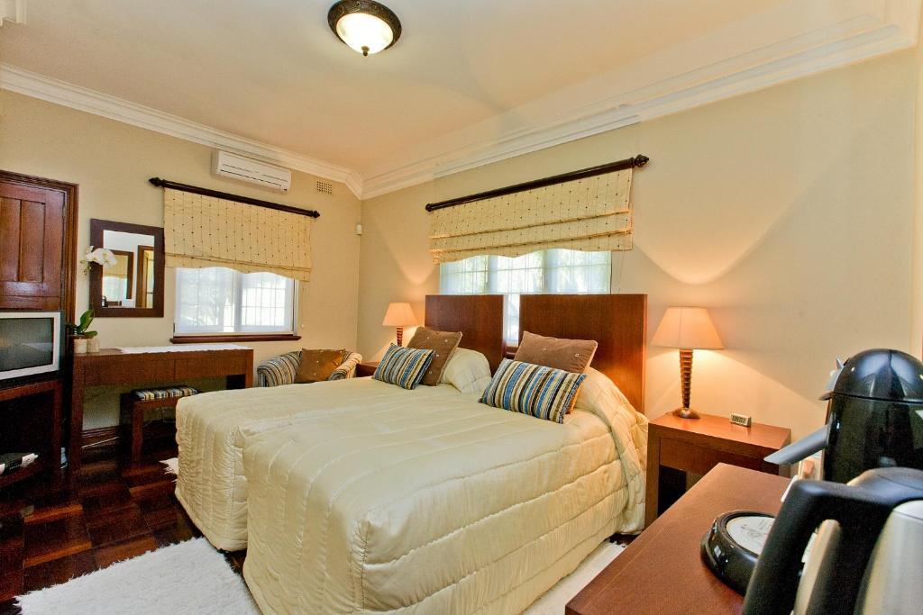 Eagle Wind Manor Hotel Hillcrest Luaran gambar